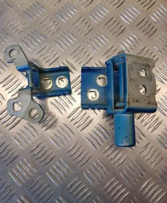 Front door hinge set