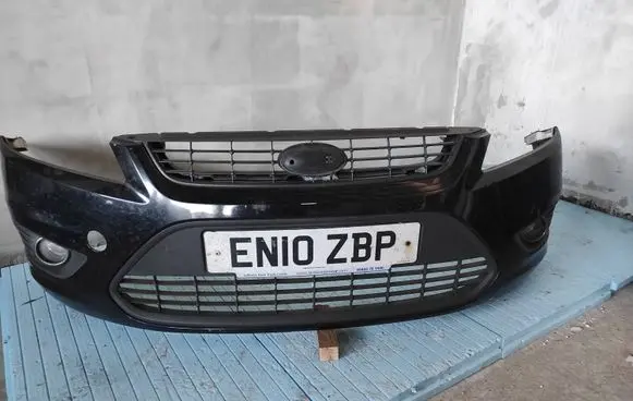 Ford Focus Front bumper 8m511757a