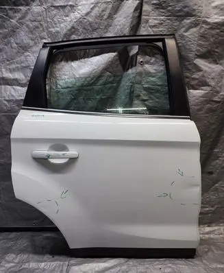 Ford Kuga I Rear door