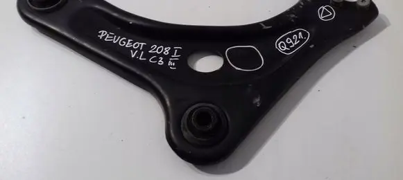 Peugeot 208 Front lower control arm/wishbone