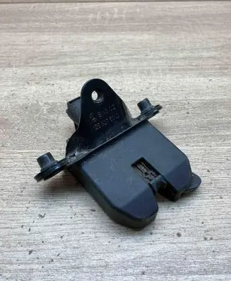 Skoda Octavia Mk2 (1Z) Tailgate/trunk/boot lock/catch/latch 1Z5827501D