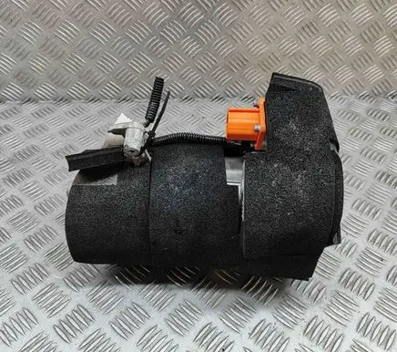 Tesla Model Y Air conditioning (A/C) compressor (pump) 150125699M