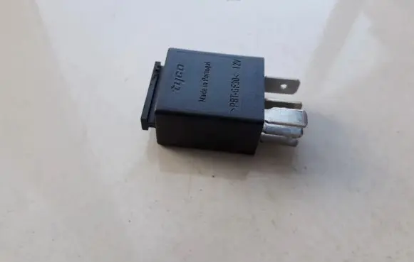 Audi A6 S6 C6 4F Other relay 7M0951253C