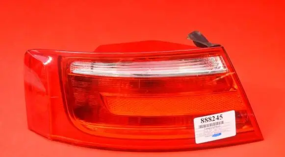 Audi A5 8T 8F Rear/tail lights 8T0945095