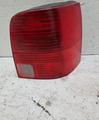Volkswagen PASSAT B5 Rear/tail lights