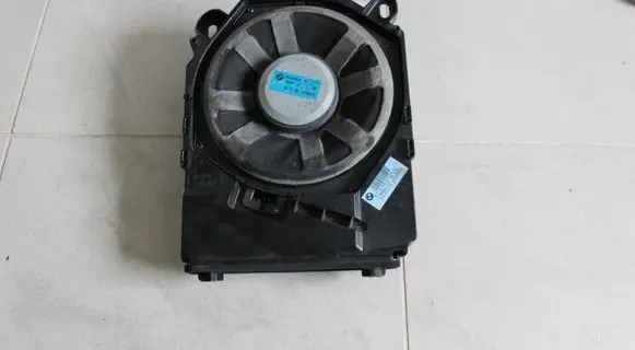 BMW 1 E81 E87 Subwoofer speaker 65136929101 65136925334 8INCH