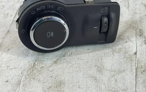 Opel Insignia A Light switch 13268728 251763 9021