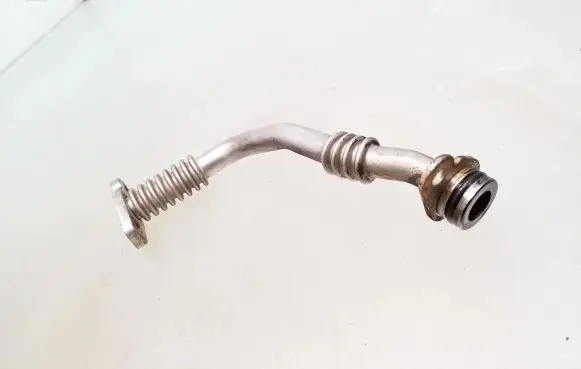 Volkswagen Golf VII EGR valve line/pipe/hose 04L145736E
