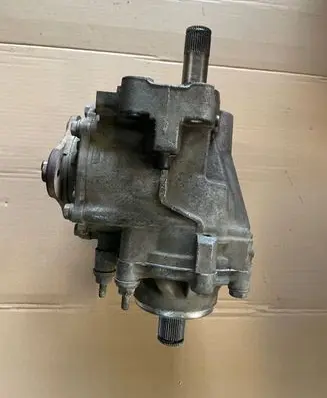 Gearbox transfer box case
