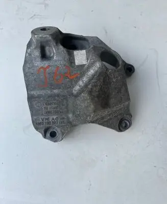 Audi A8 S8 D4 4H Engine mounting bracket 00057325