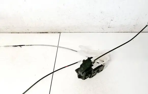 Hyundai Sonata Rear door lock