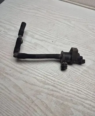 Volvo V70 Vacuum valve 31104896 8133P2