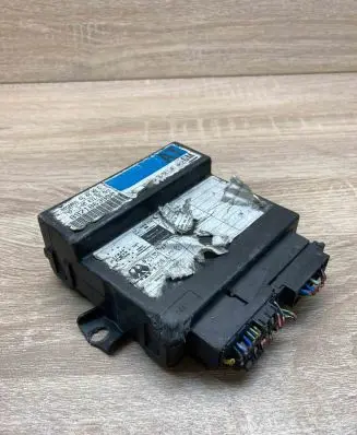 Opel Frontera B Comfort/convenience module 8971863990 4608096