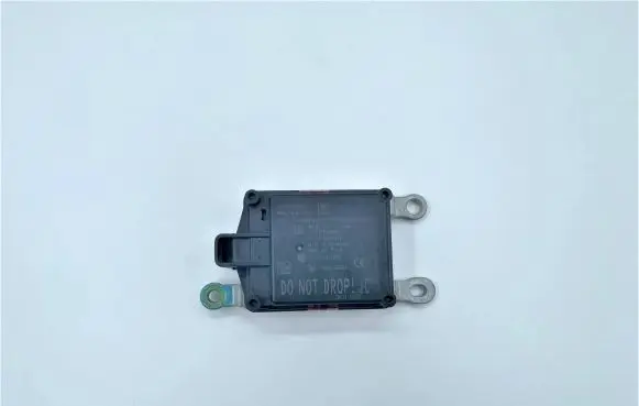 Nissan Leaf II (ZE1) Distronic sensor radar 4135AARS4B 4057146068 2014DJ6494