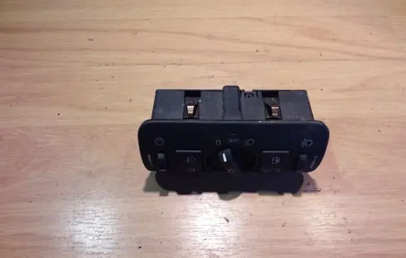 Volvo V70 Light switch 30739415