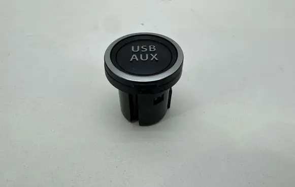 Suzuki Ignis USB socket connector 