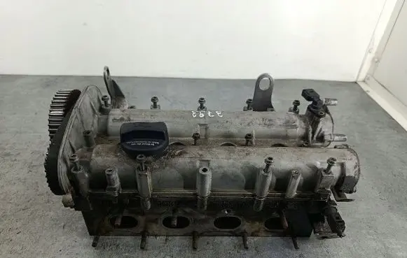 Volkswagen Golf IV Engine head 036103373AF