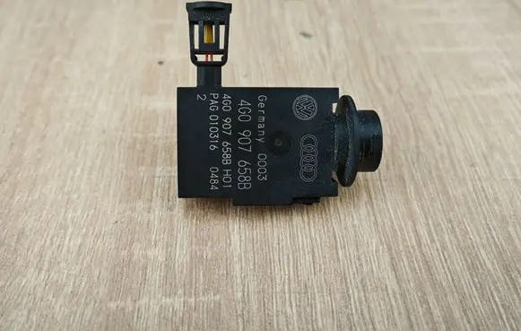Audi A4 S4 B9 Air quality sensor 4G0907658B