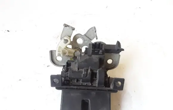 Skoda Superb B6 (3T) Tailgate/trunk/boot lock/catch/latch NOCODE