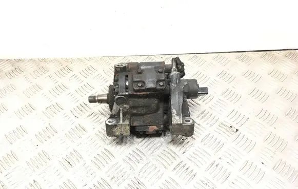 Renault Scenic III - Grand scenic III Fuel injection high pressure pump A2C20000754 H82286029 8200821184