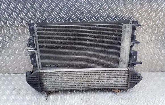 Volvo V40 Cross country Radiator set 31319064 31319165 31319168