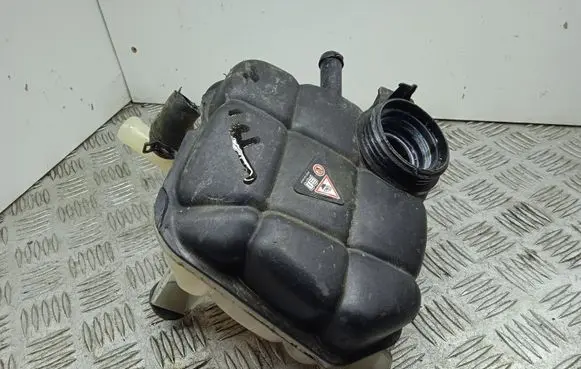 Mercedes-Benz GLE (W166 - C292) Coolant expansion tank/reservoir A1665000049