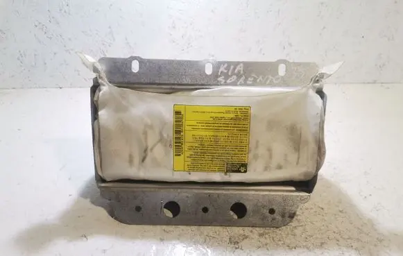 Passenger airbag