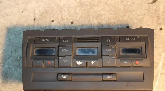 Audi A4 S4 B6 8E 8H Climate control unit 8E0820043AC