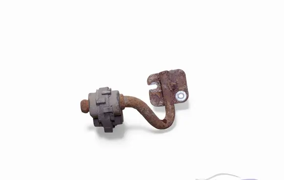 Citroen C5 Muffler mount bracket/holder 