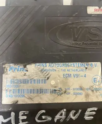 Renault Megane III LP gas control unit module 67R010098 10R020507
