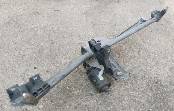 Audi A6 S6 C4 4A Front wiper linkage and motor 4A1955023C 3397020259