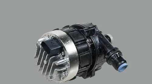 Mercedes-Benz Vito Viano W447 Water pump A0005000801