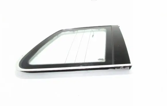 Volkswagen Touareg I Rear side window 7L6845298
