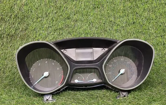 Ford Focus Speedometer (instrument cluster) CM5T10849RT BM5T14C226AE BM5T14C026AP