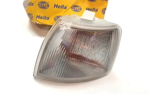 Opel Vectra A Front indicator light 9EL14602100 1226145 90487605
