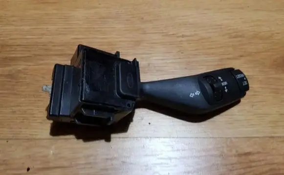 Ford Focus Indicator stalk 17d940a