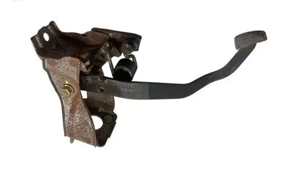 Toyota Land Cruiser (HDJ90) Brake pedal 