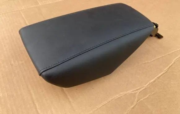 KIA Niro Armrest 84668-AT000