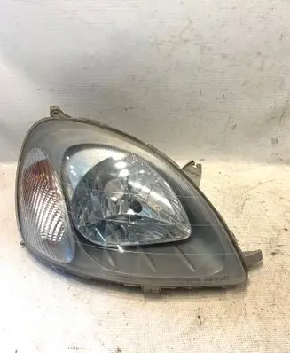 Toyota Yaris Headlight/headlamp