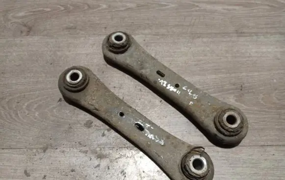 Volvo S80 Rear upper control arm/wishbone