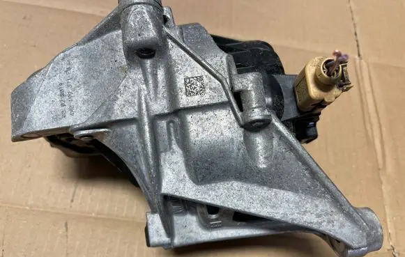 Audi Q5 SQ5 Engine mount vacuum valve 4M0199371FB