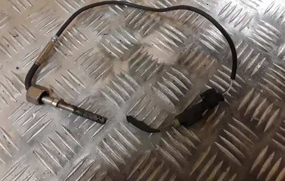 Mercedes-Benz Sprinter W906 Exhaust gas temperature sensor A0009054005