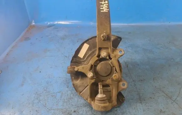 Jeep Grand Cherokee Rear wheel hub spindle/knuckle 68022628AD