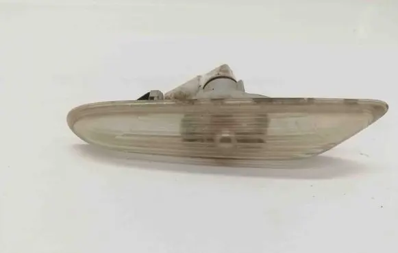 BMW 3 E92 E93 Front fender indicator light 6932997