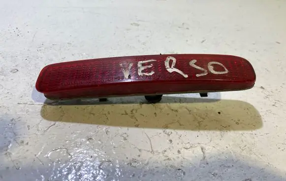 Toyota Corolla Verso AR10 Rear tail light reflector 020003