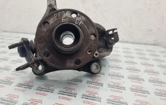 Volkswagen PASSAT B6 Front wheel hub spindle knuckle 3C0402258