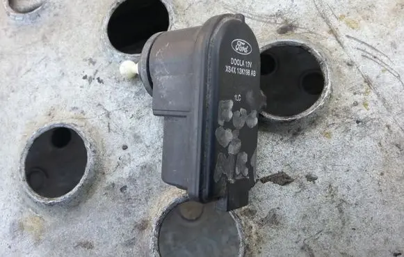 Ford Galaxy Headlight level adjustment motor 