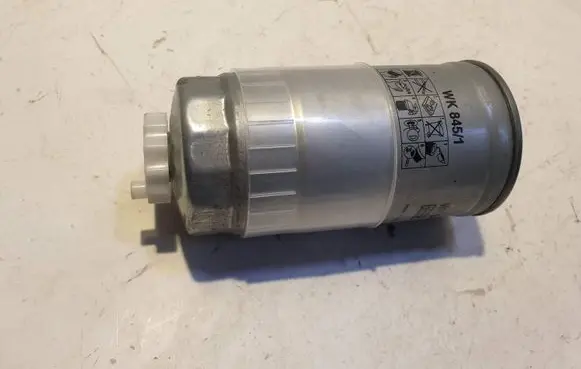 Volvo S70 V70 V70 XC Fuel filter WK8451 1457434287