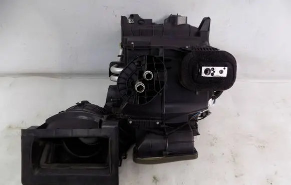 Renault Master III Interior heater climate box assembly 272702687R