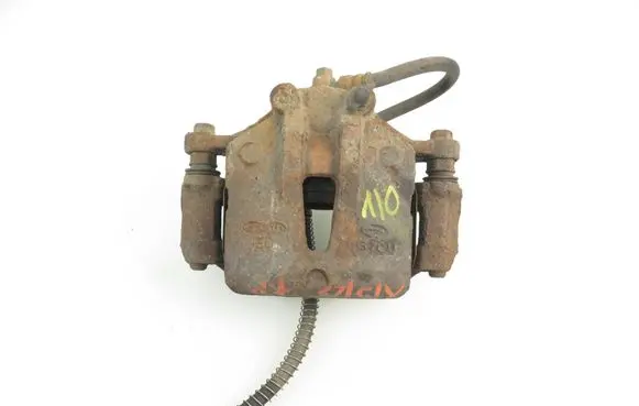 Hyundai i30 Front brake caliper 